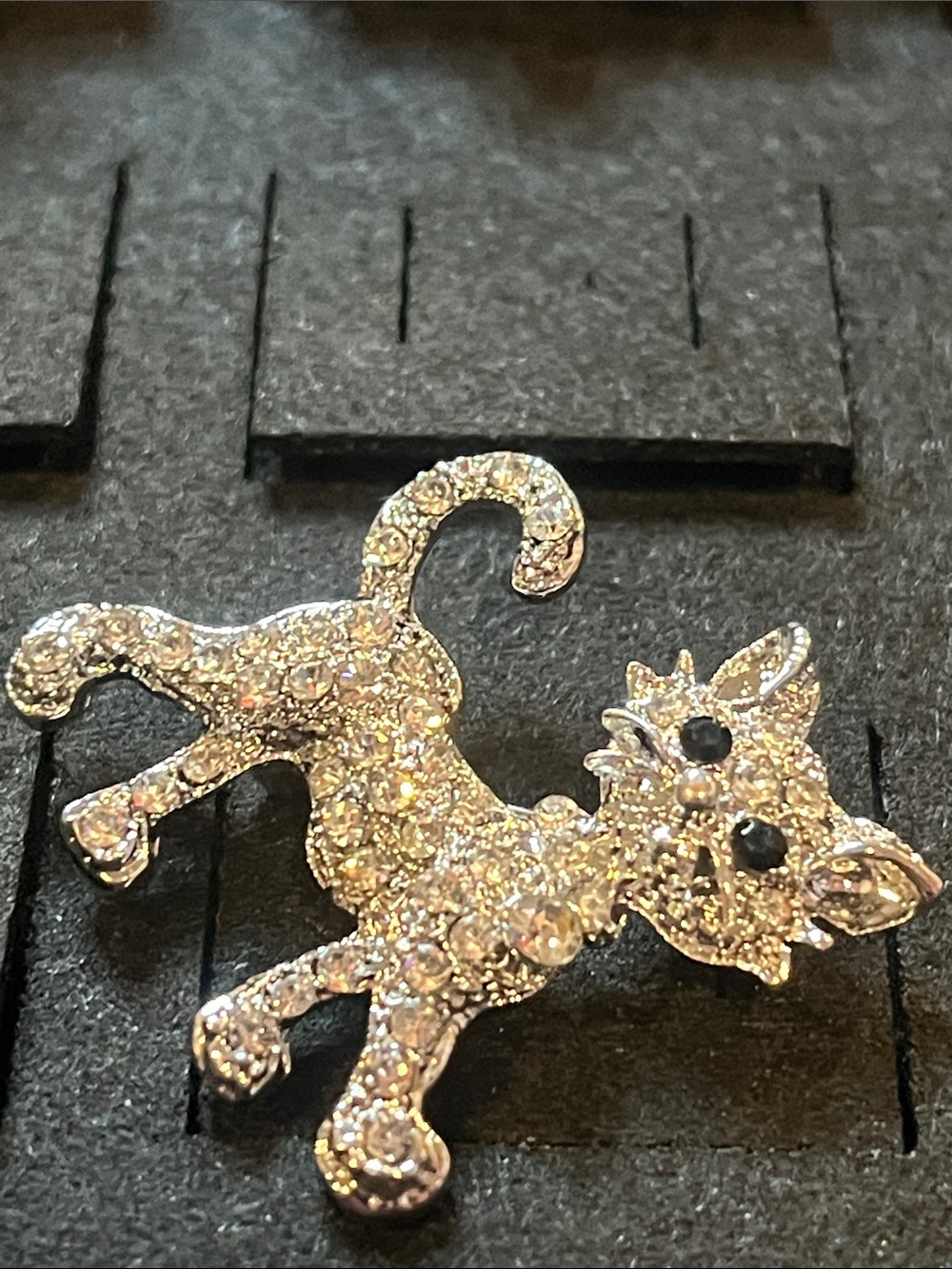 Crystal Cat Brooch Pin - Silver Rhinestone Cat Accessory - Picture 5 of 6